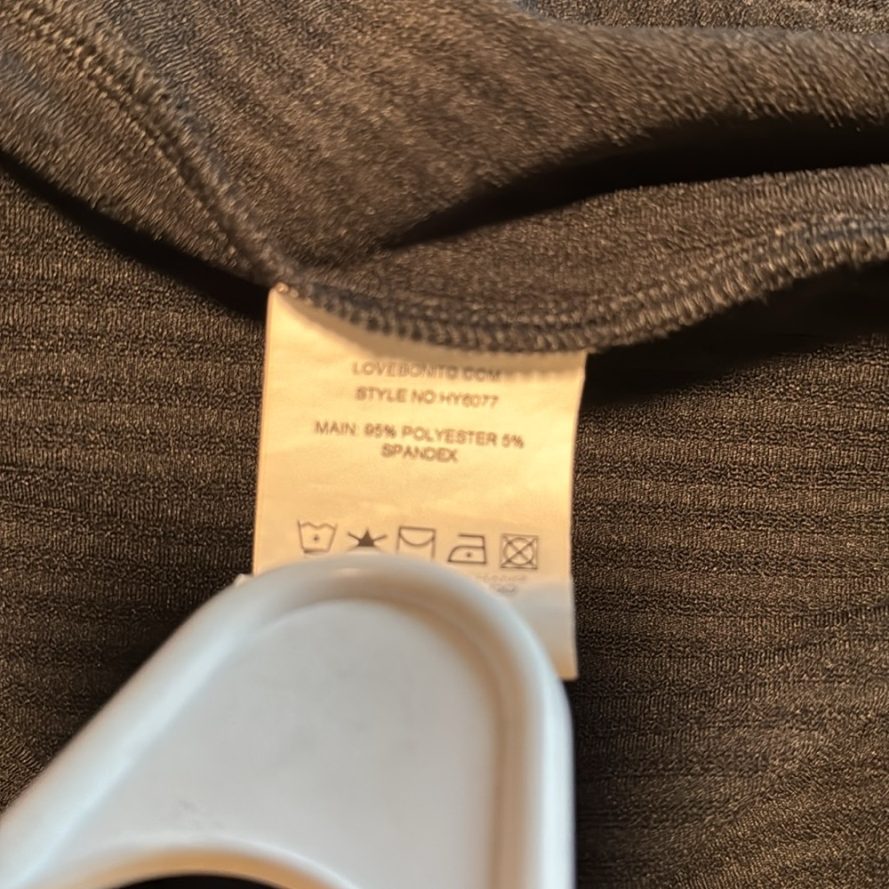 Top - Picture 4 of 4